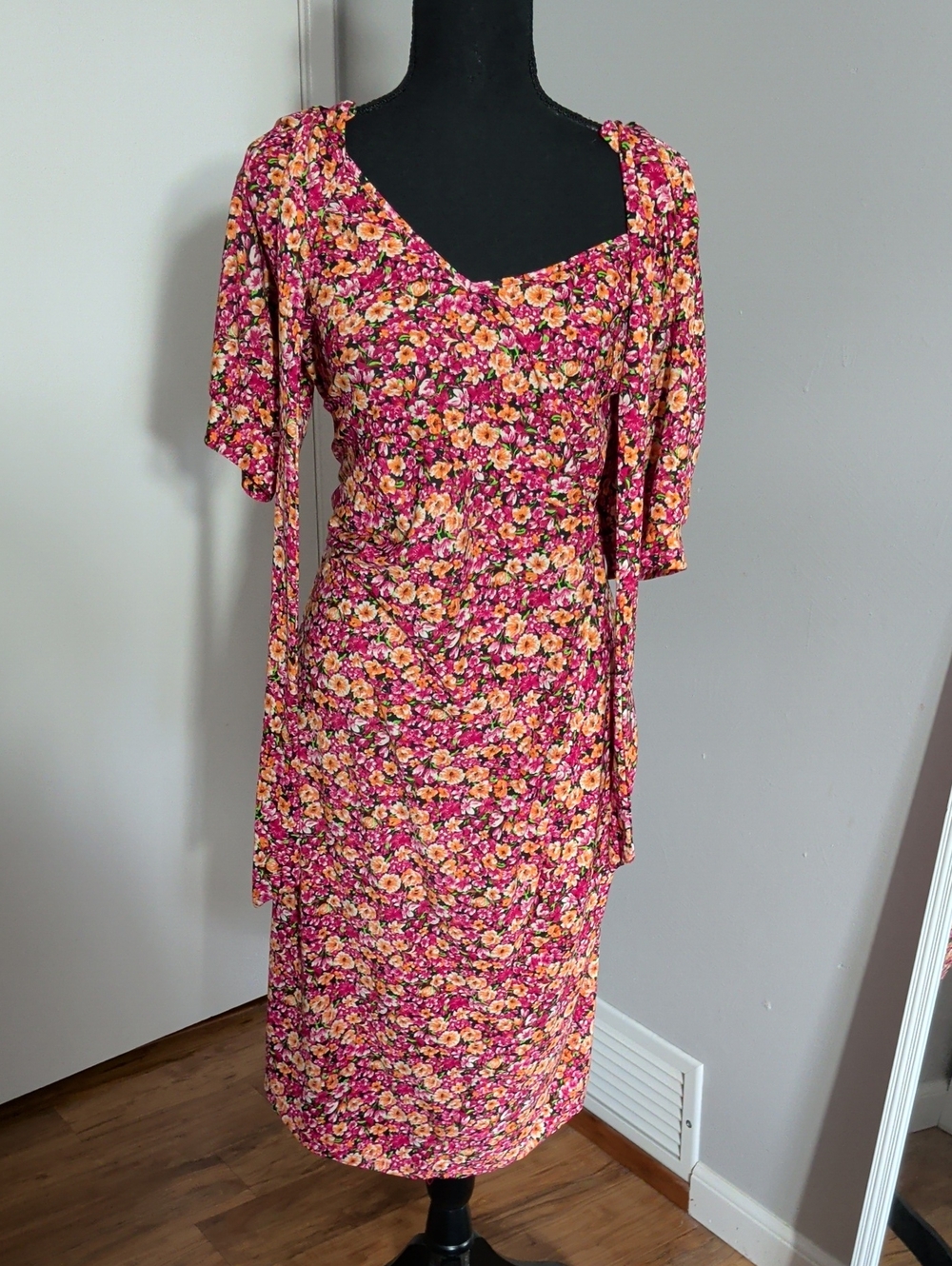 QED London Pink Floral Midi Dress with Tie Waist